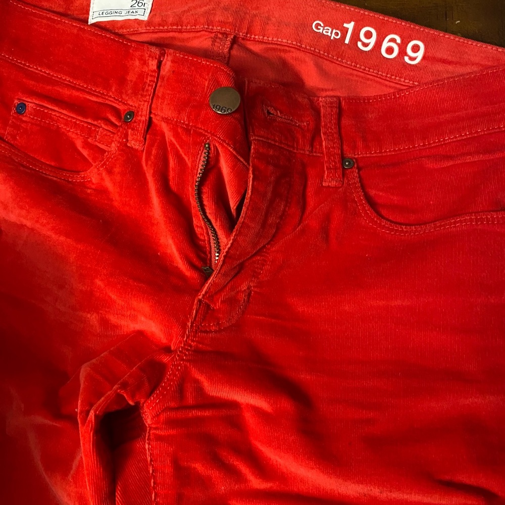 Gap 1969 skinny jeans bright red women’s size 26